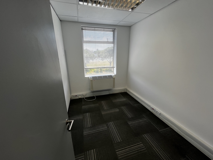 To Let commercial Property for Rent in Bo Oakdale Western Cape